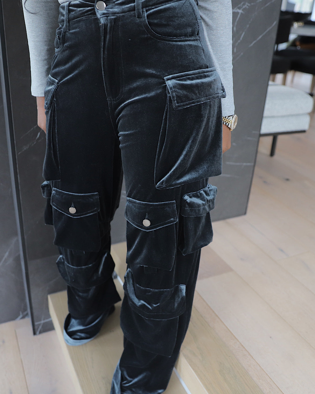 EVERYDAY EDGE | VELOUR CARGO PANTS